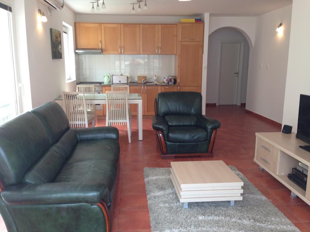 Apartment Fjord Waterfront Kotor Eksteriør billede