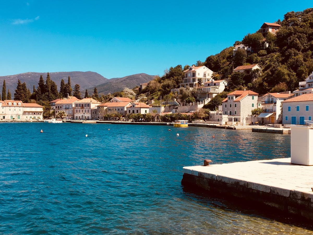 Apartment Fjord Waterfront Kotor Eksteriør billede