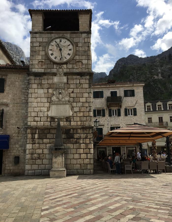 Apartment Fjord Waterfront Kotor Eksteriør billede