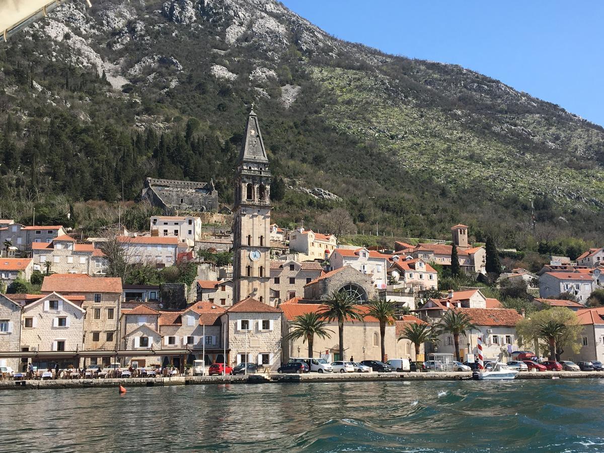 Apartment Fjord Waterfront Kotor Eksteriør billede